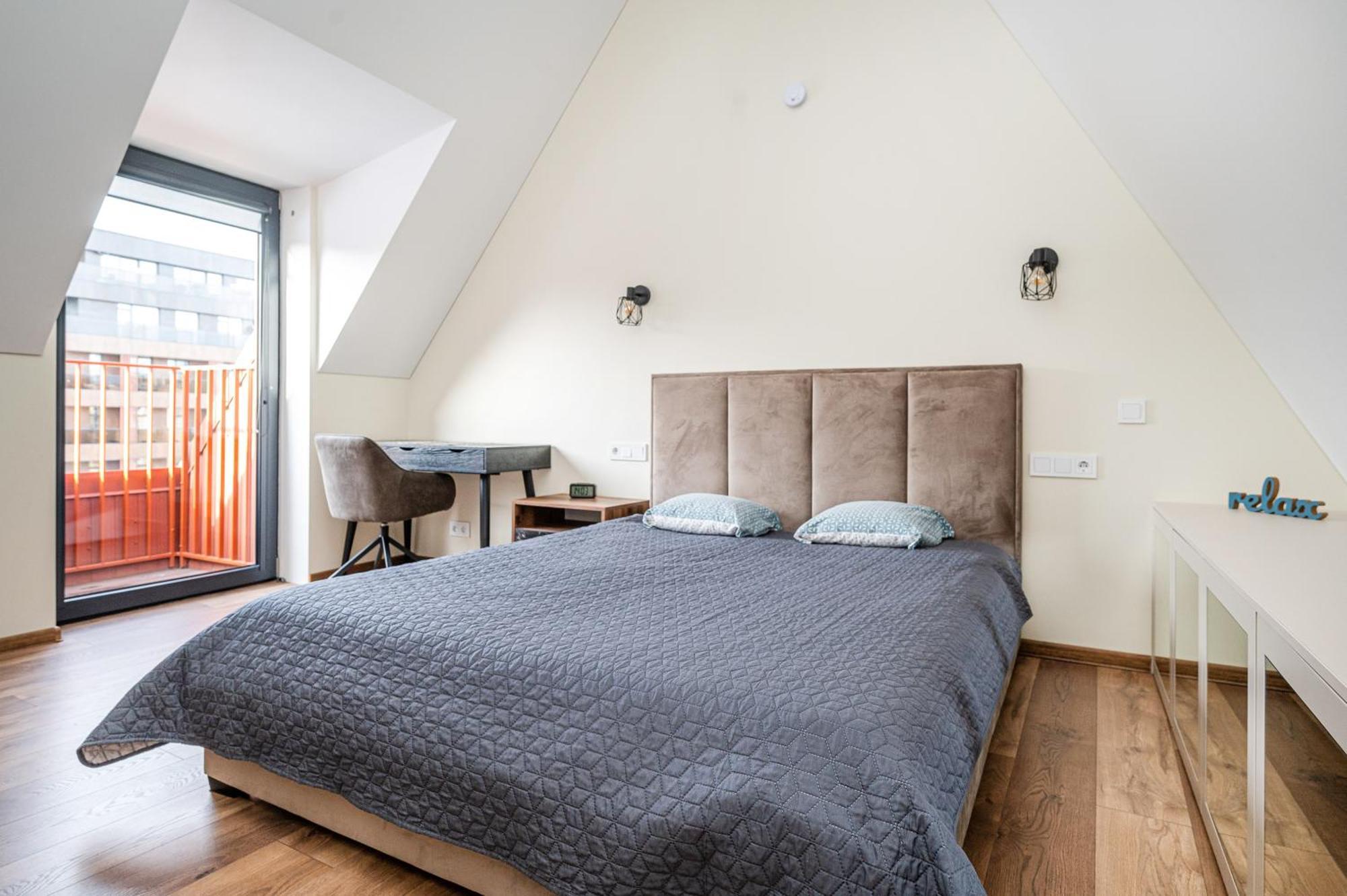 Apartment Cozy Attic Self Check In *