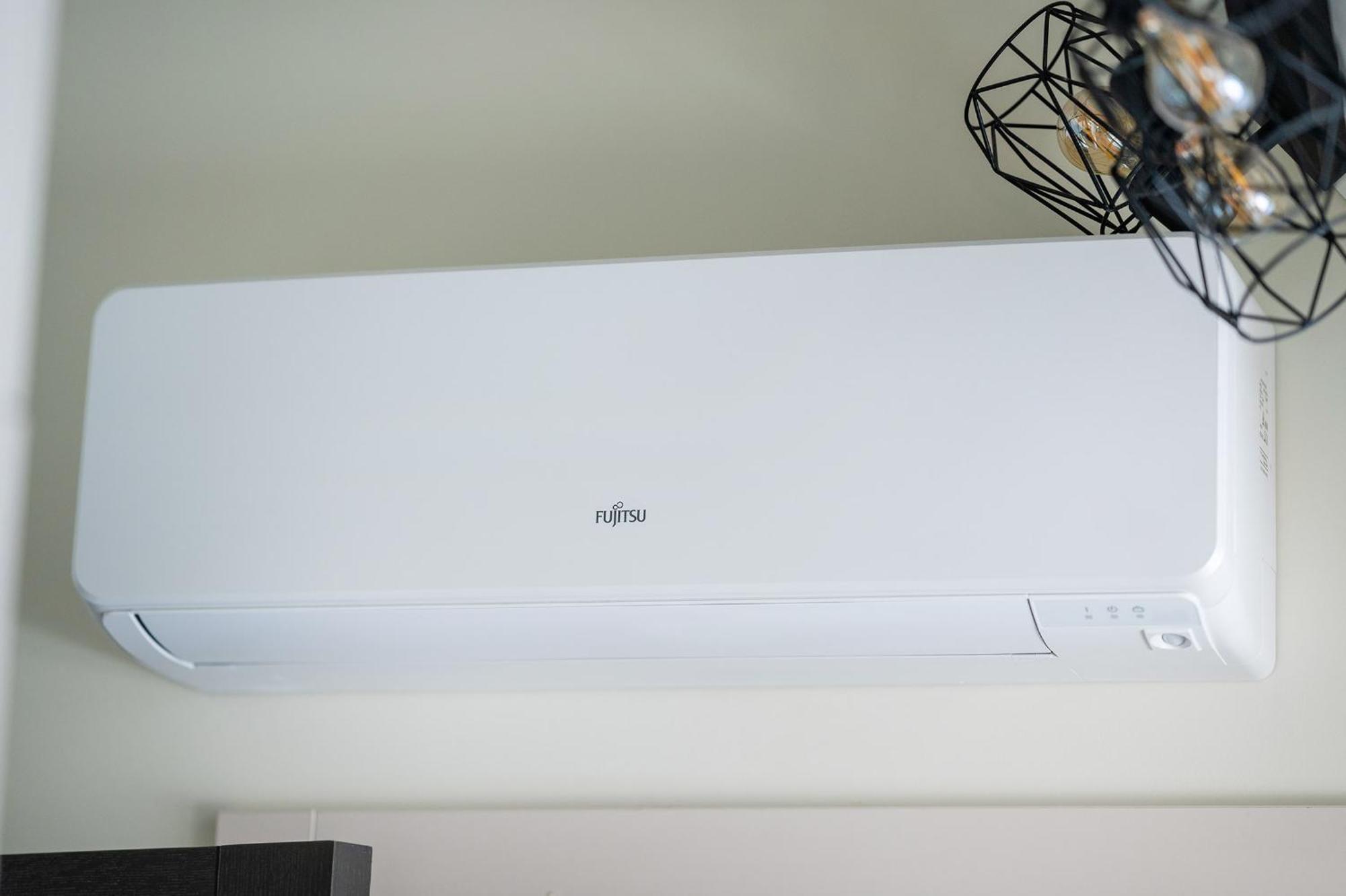Cozy Attic Self Check In * VNO